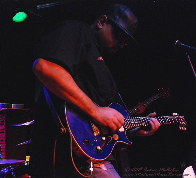 Wayne Baker Brooks at Frequency, Madison, April 7, 2009 - photo by Ankur Malhotra