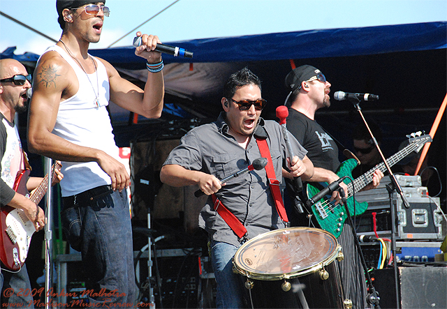 Ozomatli at 10,000 Lakes Festival, July 25, 2009 - photo by Ankur Malhotra