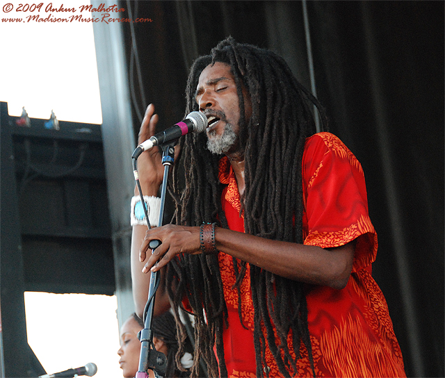 Boukman Eksperyans, Live at La Fete de Marquette 2009 in Madison, Wisconsin, July 10, 2009, Photos and review by Ankur Malhotra
