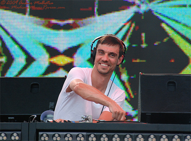 Steve Bug at the Main Stage - Movement 2009 - photo by Ankur Malhotra