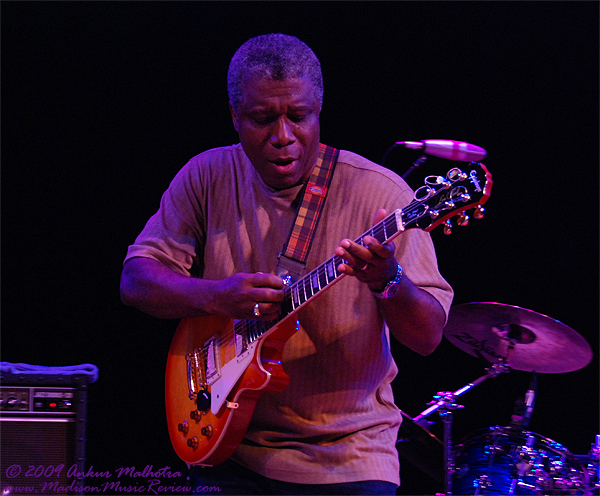 Sly and Robbie with Heavyweight Dub Champion, Live at The Barrymore in Madison, Wisconsin, June 10, 2009, Photos and review by Ankur Malhotra