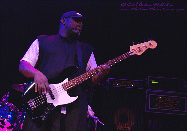 Sly and Robbie with Heavyweight Dub Champion, Live at The Barrymore in Madison, Wisconsin, June 10, 2009, Photos and review by Ankur Malhotra