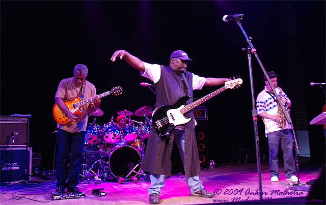 Sly and Robbie with Heavyweight Dub Champion, Live at The Barrymore in Madison, Wisconsin, June 10, 2009, Photos and review by Ankur Malhotra