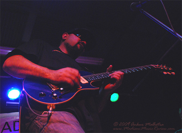 Wayne Baker Brooks at Frequency, Madison, April 7, 2009 - photo by Ankur Malhotra